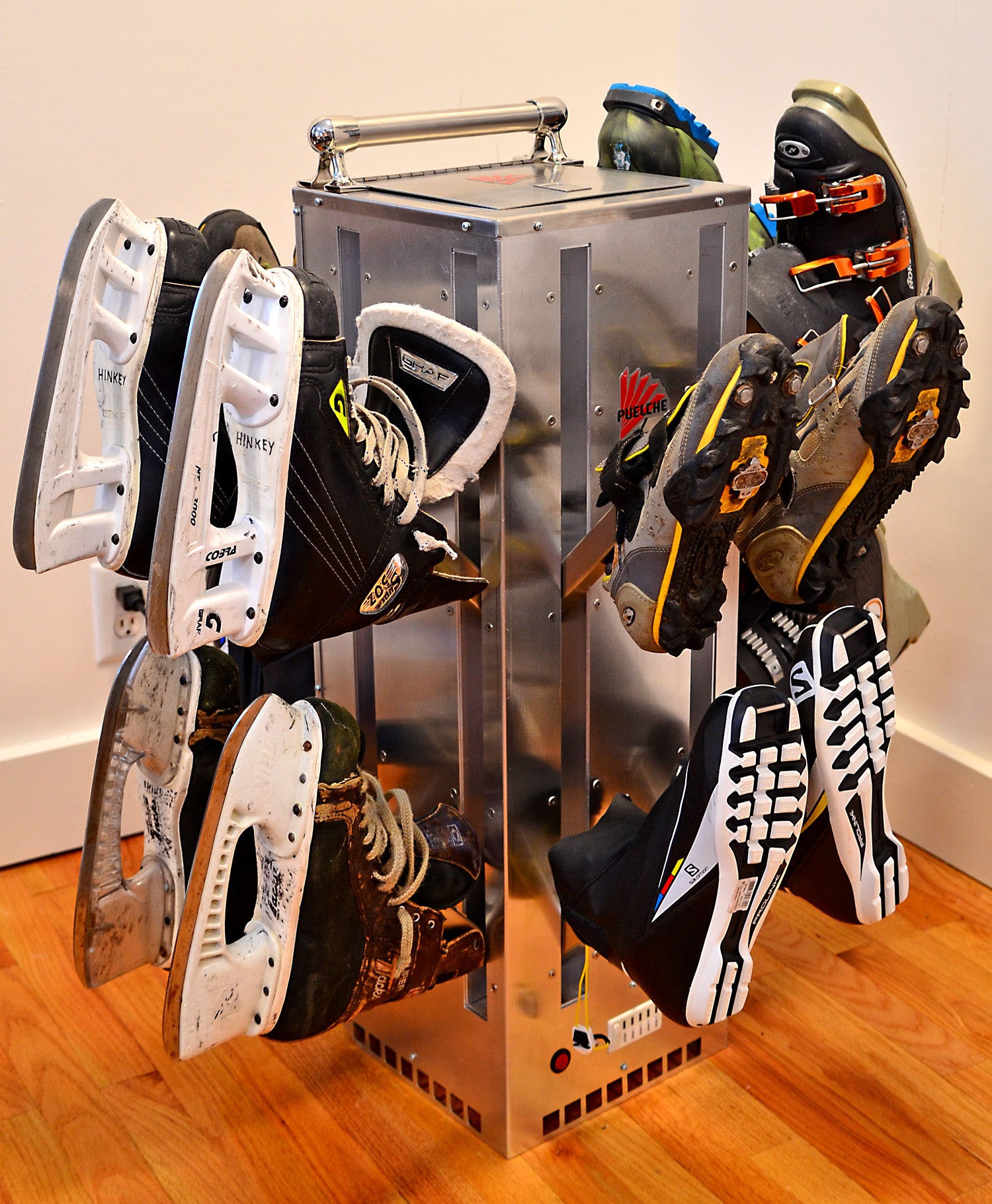 Hockey Skate & Glove Dryer Racks